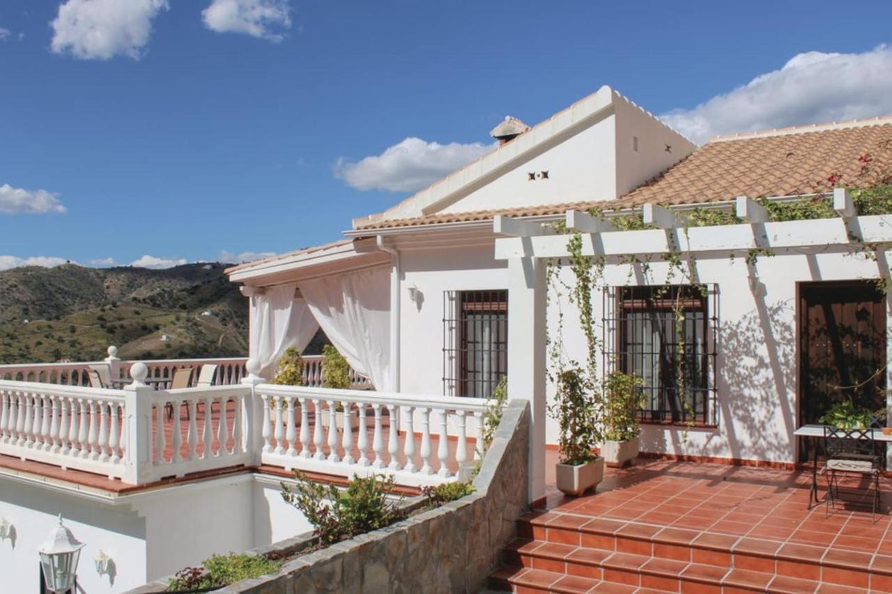 Fuentezuelas Pool Villa Sayalonga ภายนอก รูปภาพ